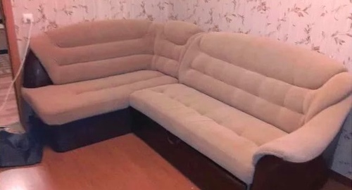 Перетяжка углового дивана. Новоясеневская